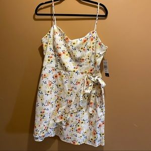 City Triangles Dress SZ 15 NWT